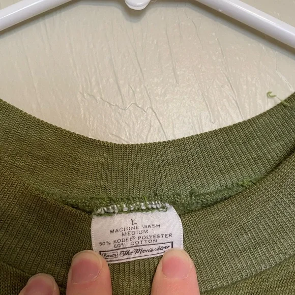 Vintage Olive Green Sweatshirt w/Hand Embroidery - BON CHANCE - Picture 4 of 5